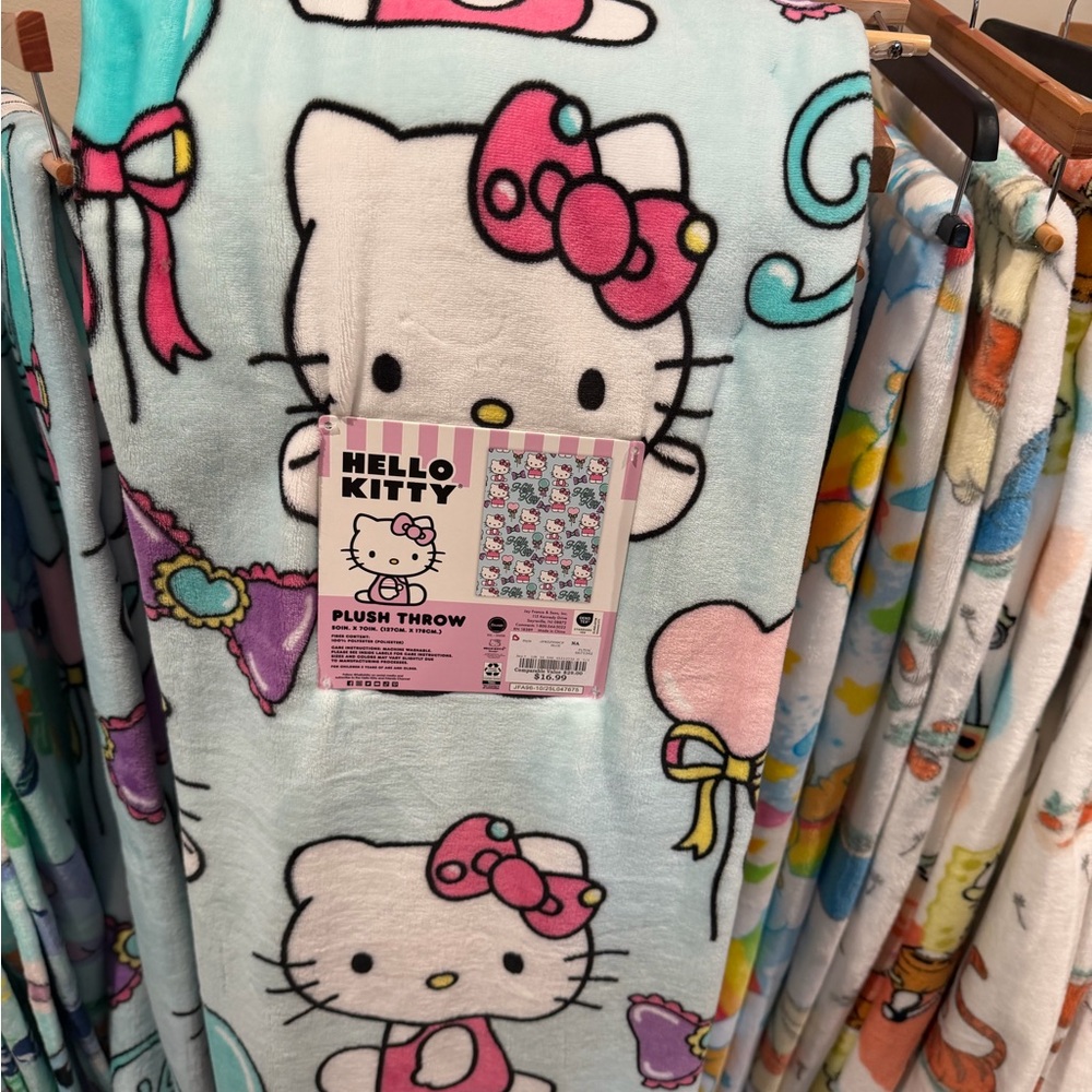 Hello Kitty Pastel Plush Blanket